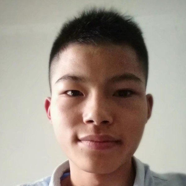 今有佳人i的照片