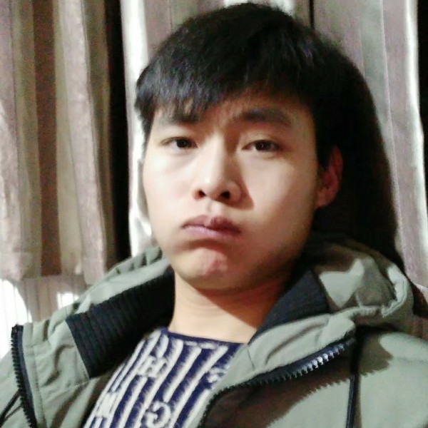 包容那毛衣的照片