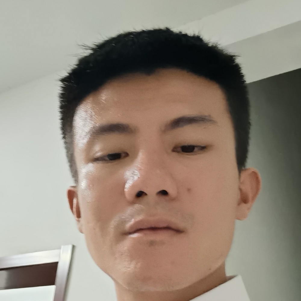 欣喜深拥未来的照片