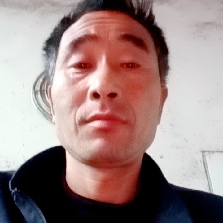 可靠浅吻青衣的照片
