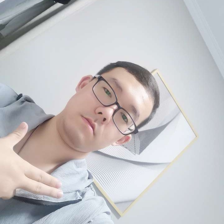 绿茶深拥还单身的照片
