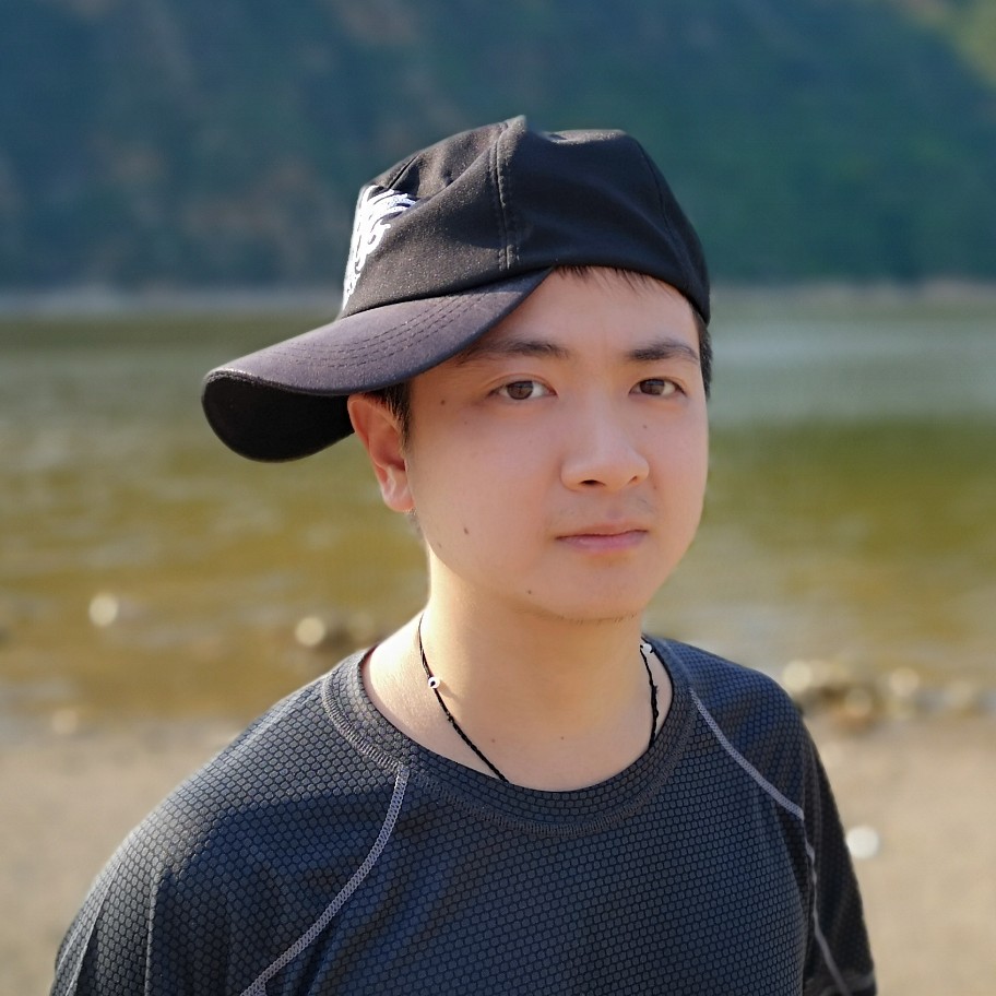 用本名吧，杨玓的照片