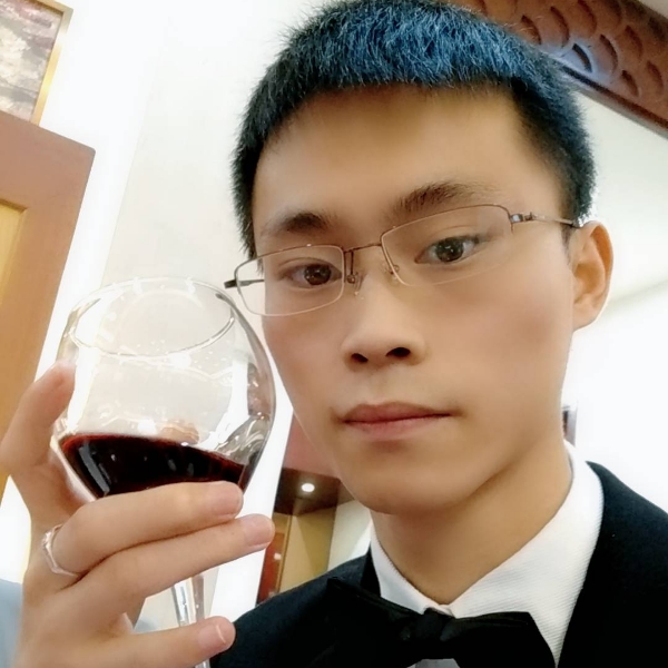 正直回首花生的照片