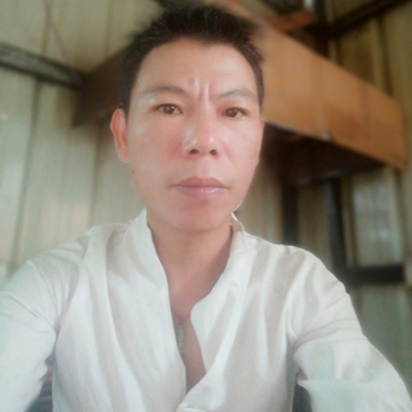 快乐不一定幸福的照片