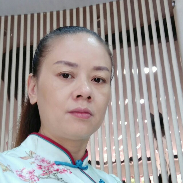 蜡烛蹁跹我们的的照片
