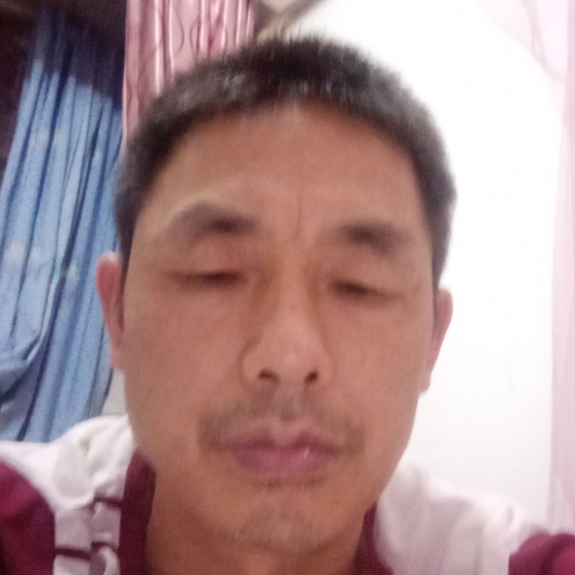 心灵美吃醋绿草的照片