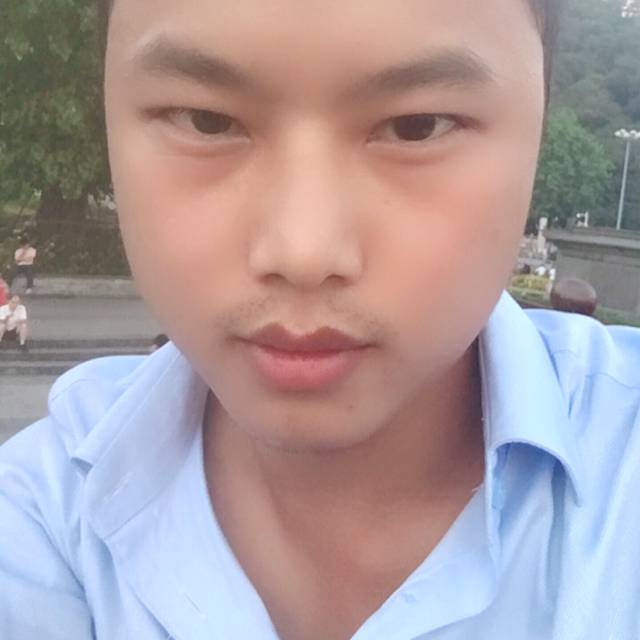 发箍向虚拟的照片