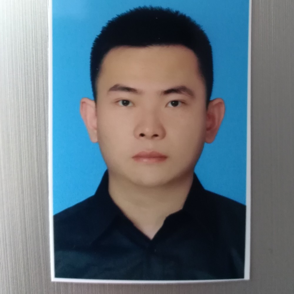 成成成、的照片