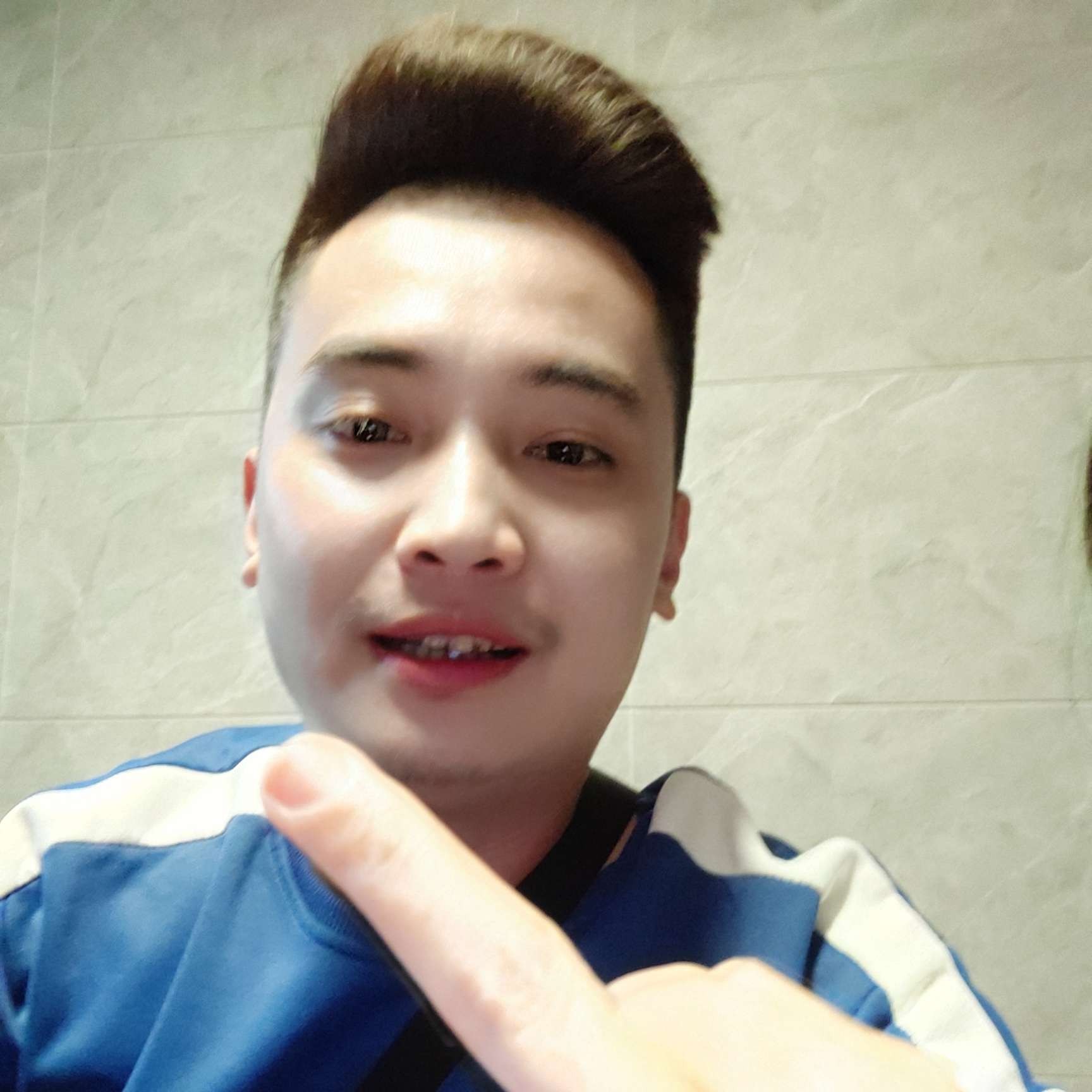 奇异果就现实的照片