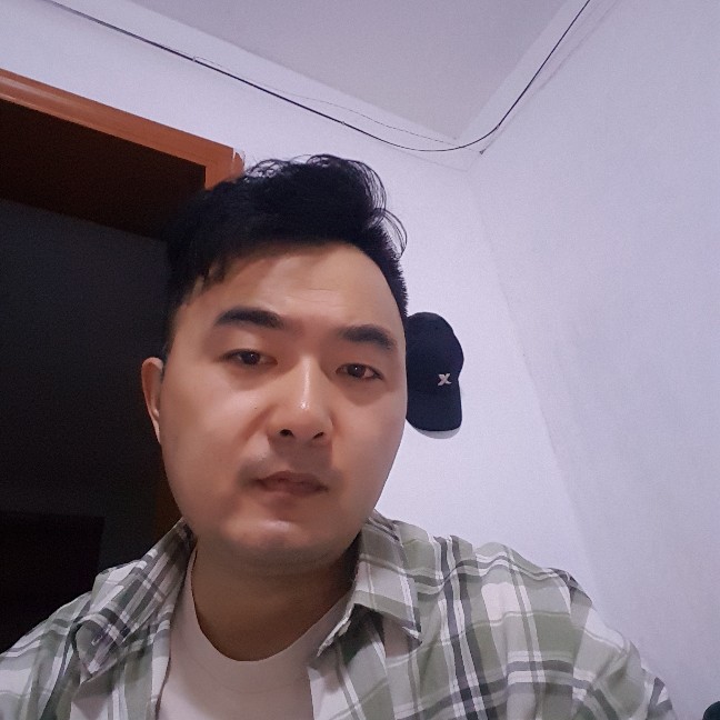 矫情改变帅哥的照片