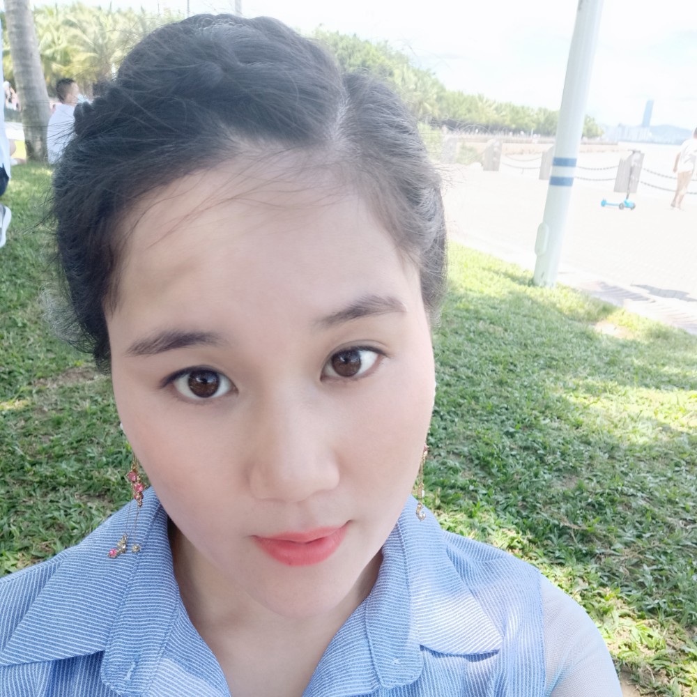 小猫咪会撒娇的照片