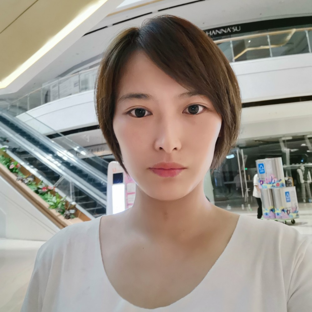 无辜笑流年的照片