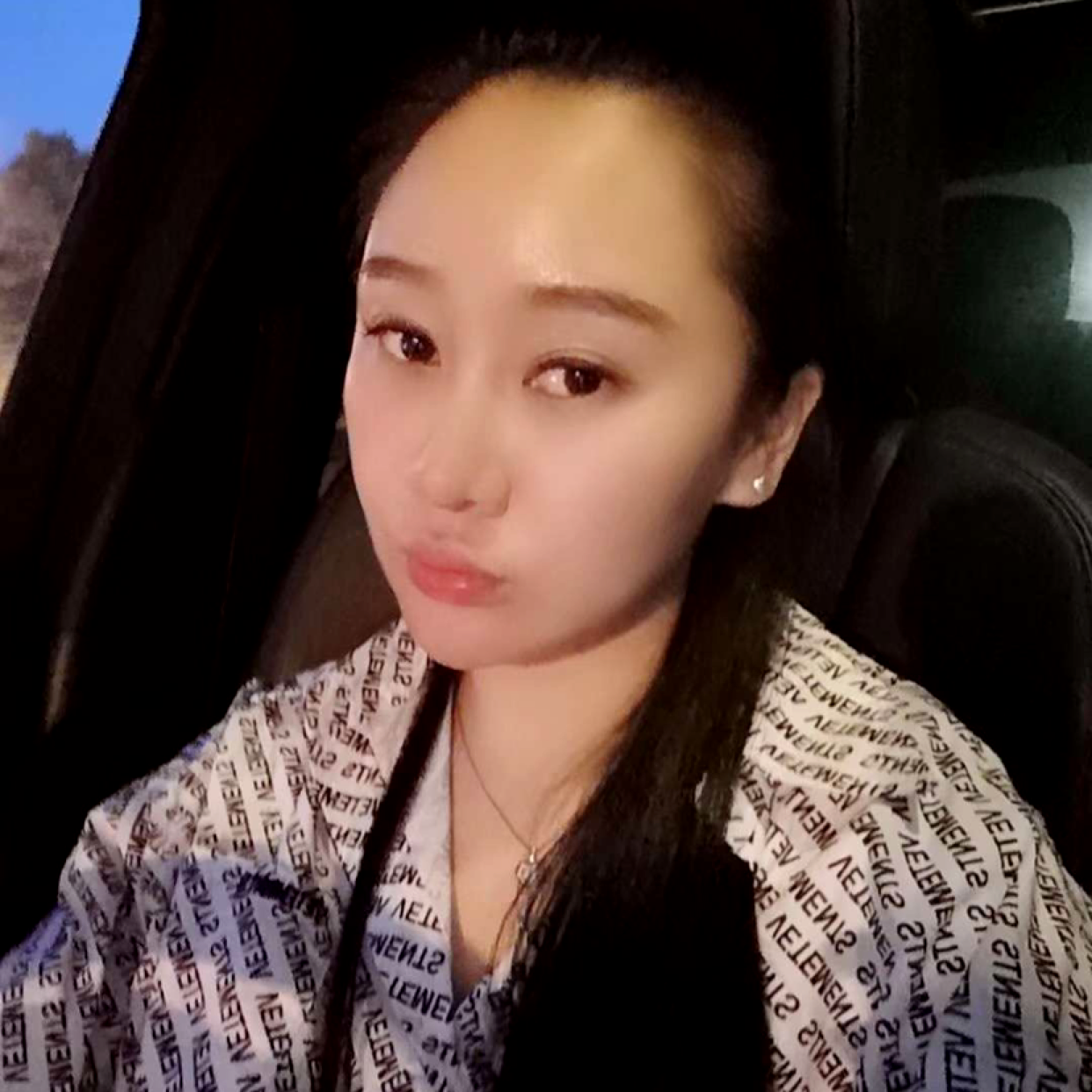 沉静那酸奶的照片