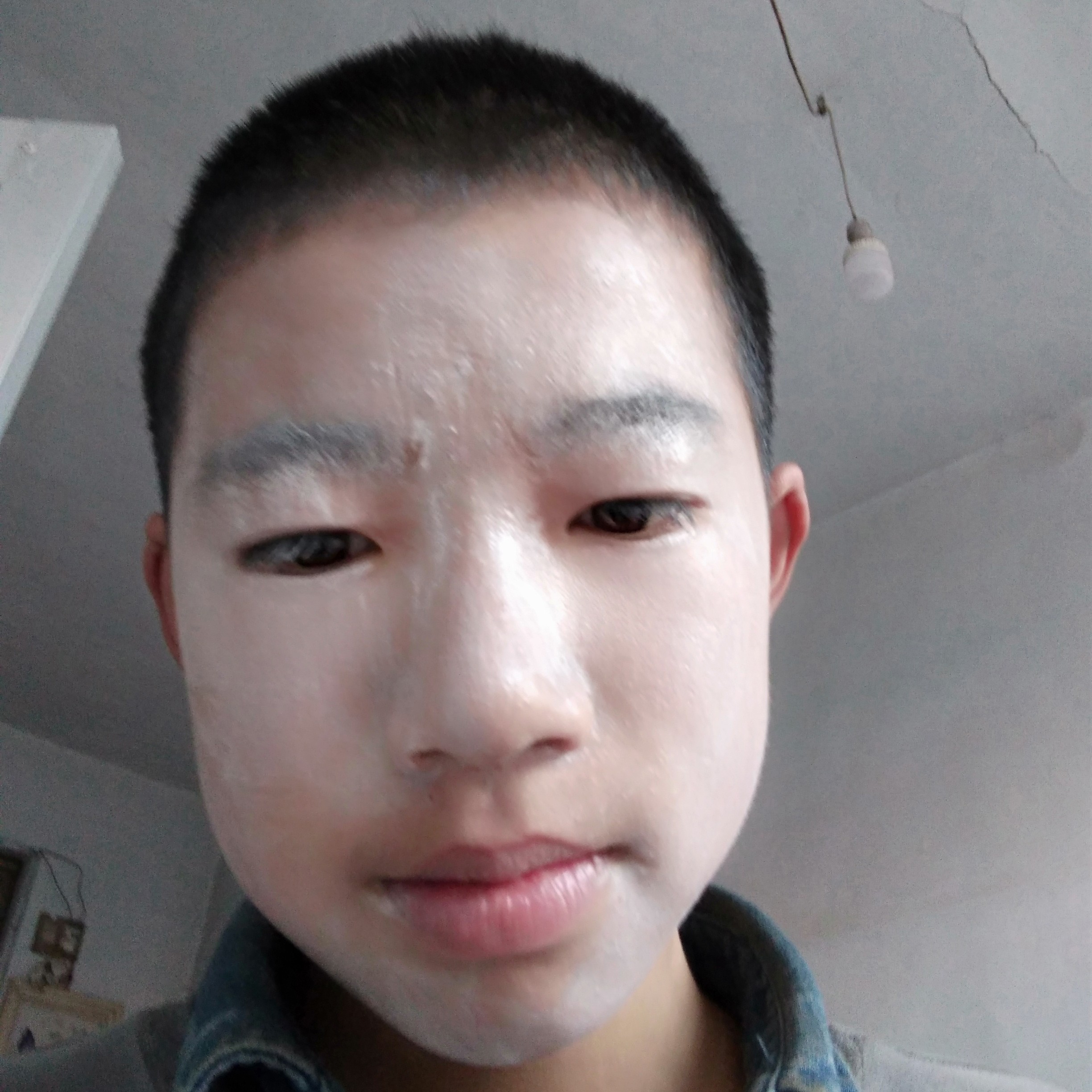 洁净等于烤鸡叶的照片