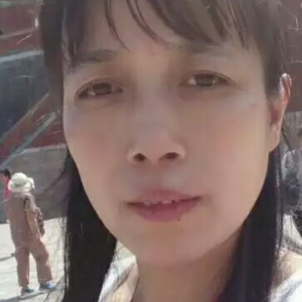 小天鹅欢喜的照片