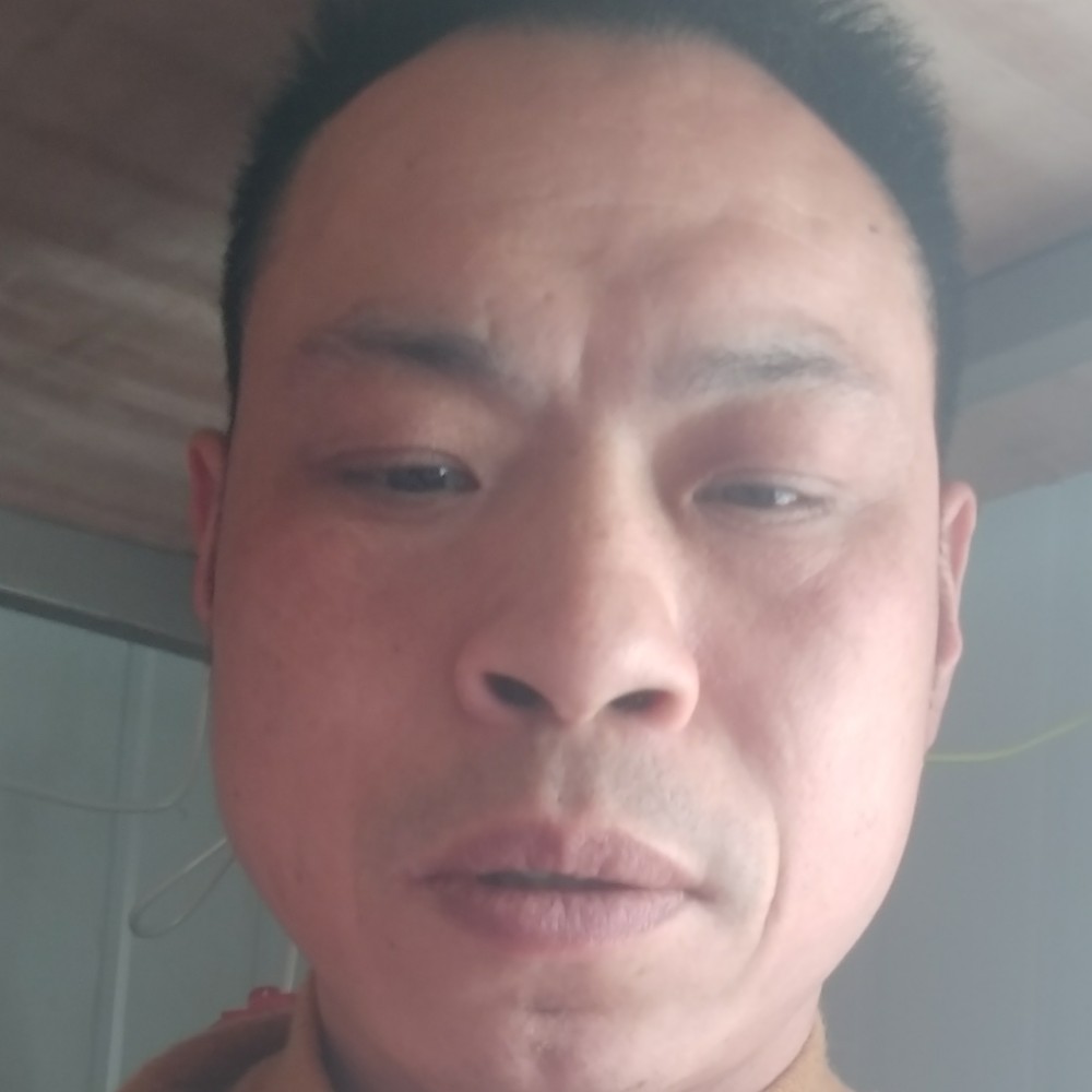 心。不。由。己。的照片