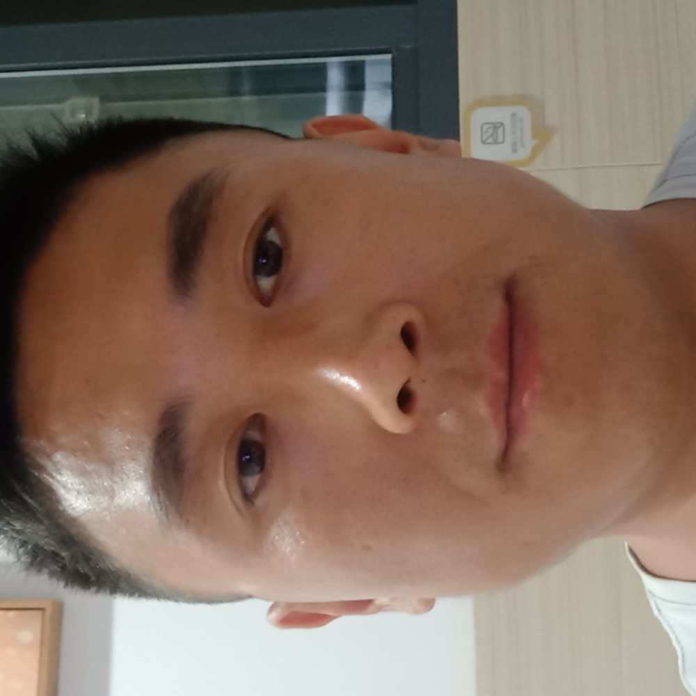 黑猫爱想人陪的照片