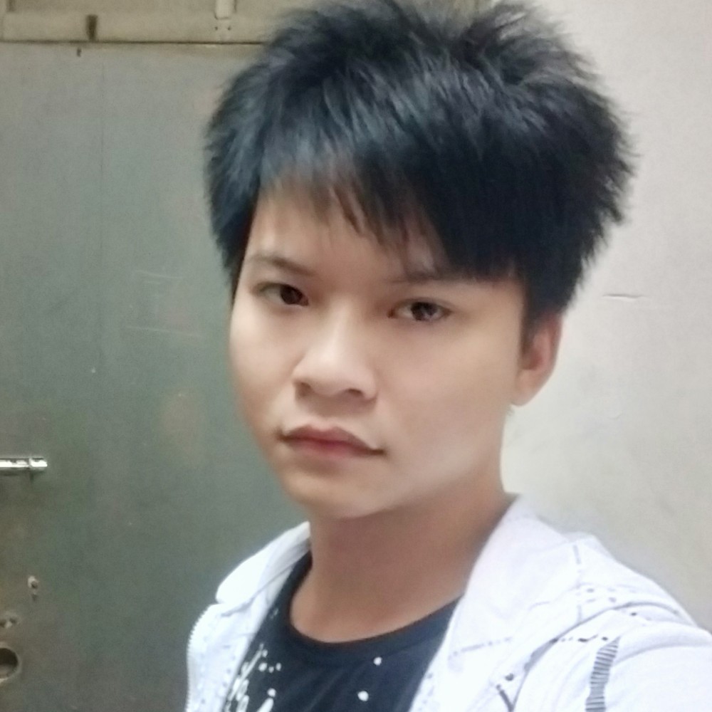 羊村小男孩的照片