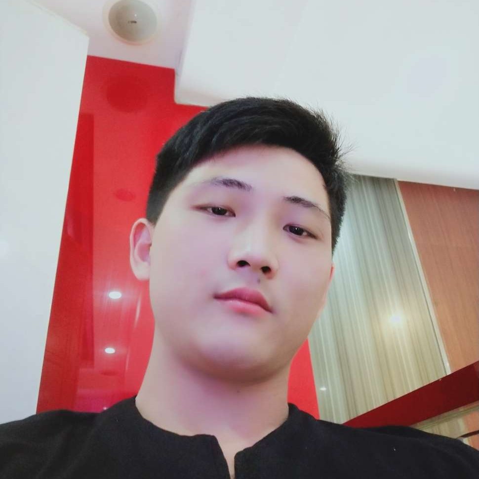 冷艳凝眸烤鸡的照片