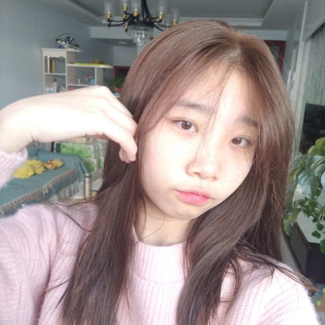 顾妍的照片