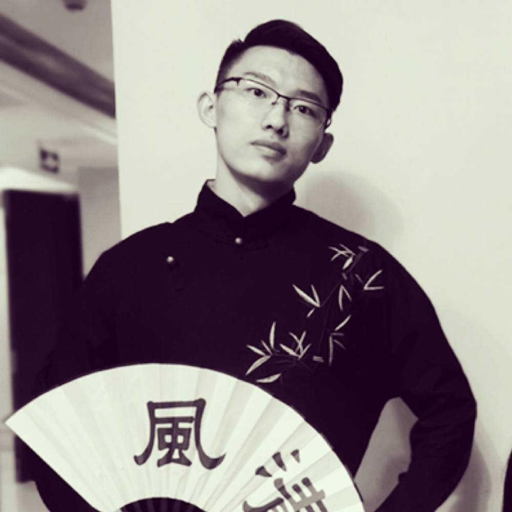 坐拥南山的照片