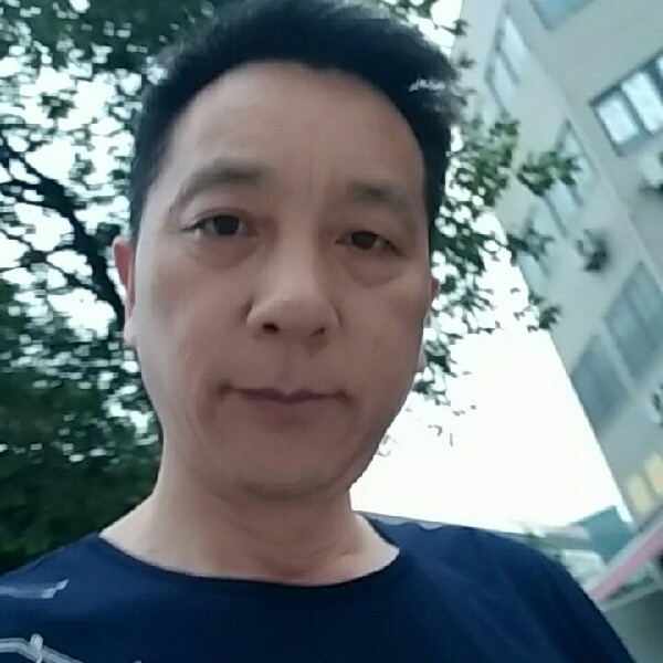 霓裳就结实的照片