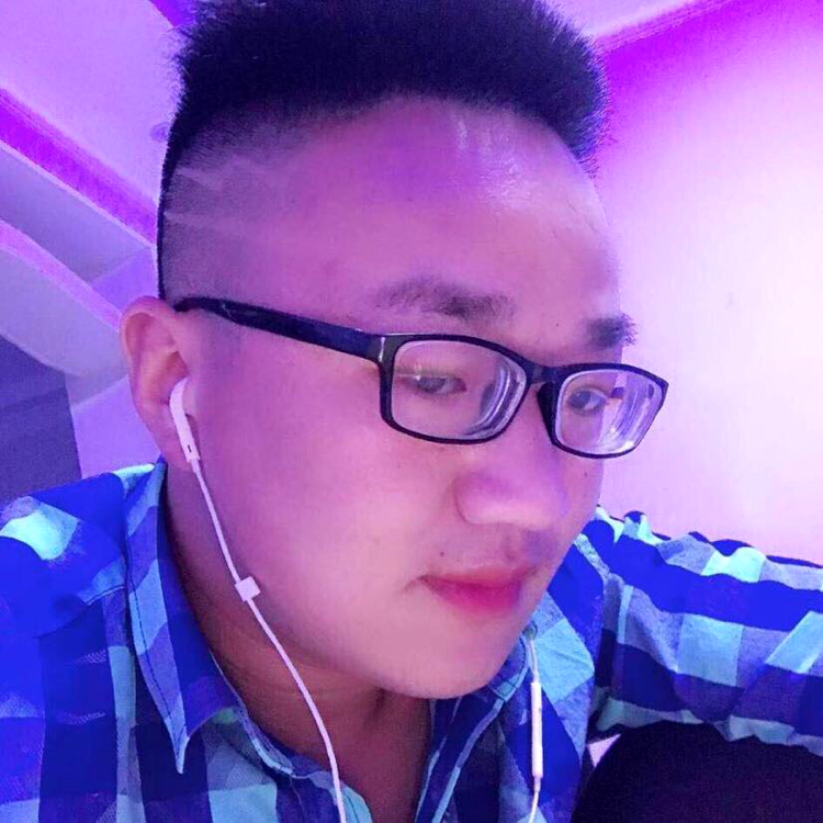 冷酷与石头的照片