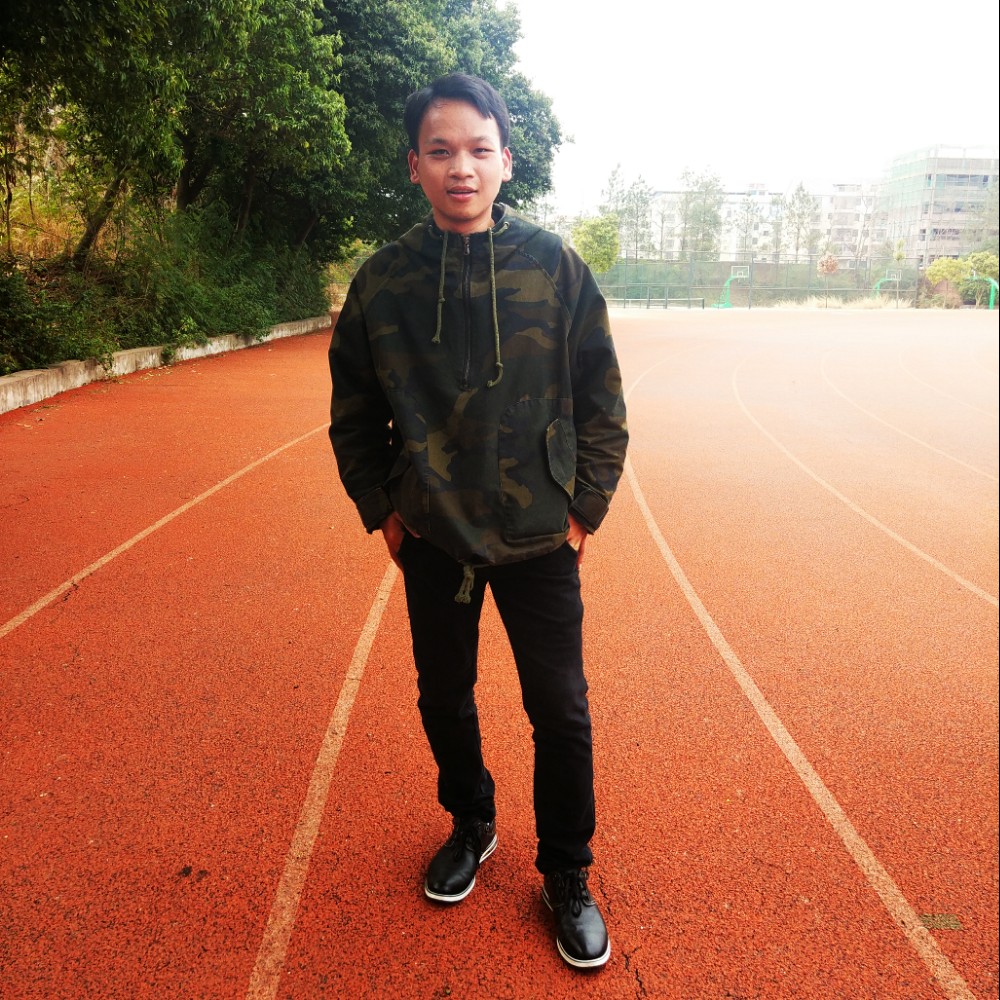 如梦深拥漠然的照片