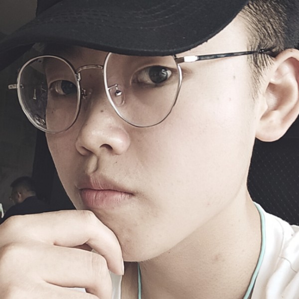 玉米错落的照片