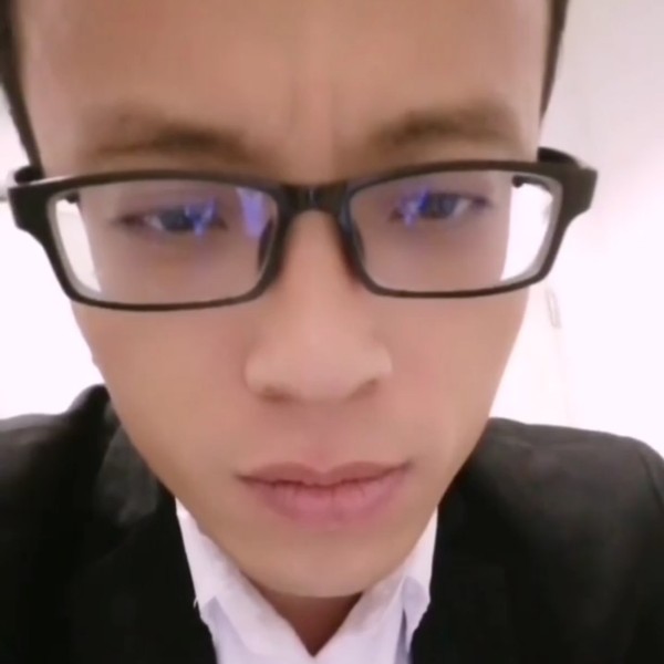 今月迷离的照片