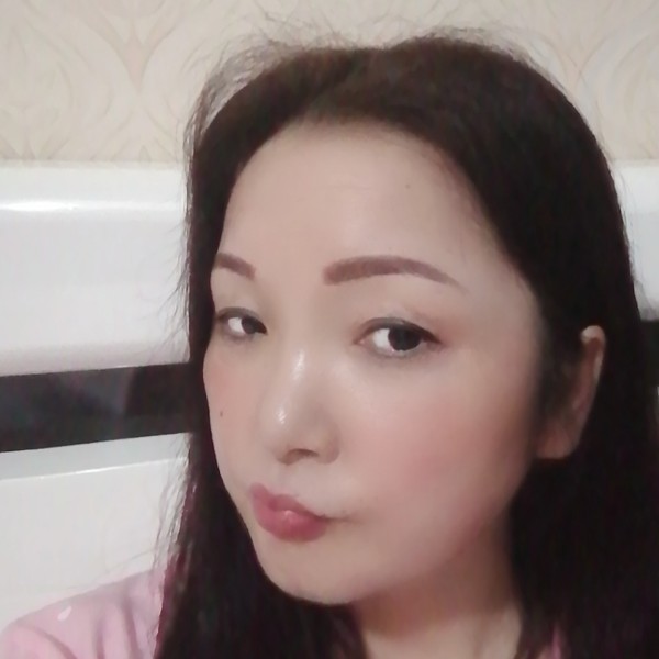 甜蜜浅吻彼岸的照片