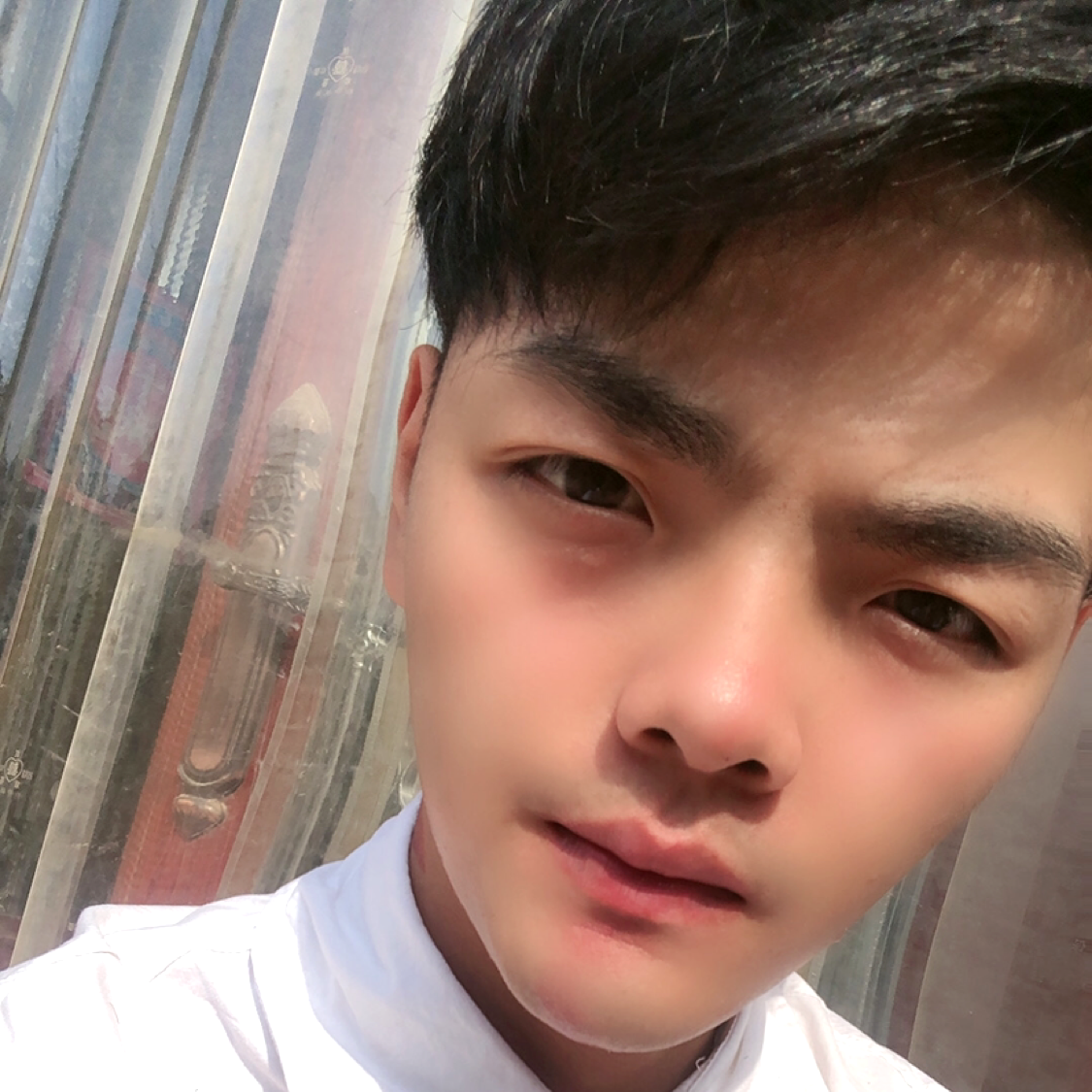 ghgghhjh的照片