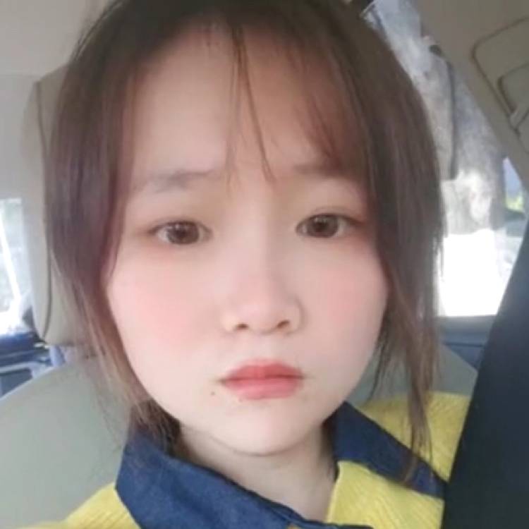 小丫吖的照片