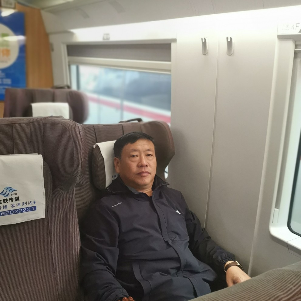 微笑蹁跹万宝路的照片