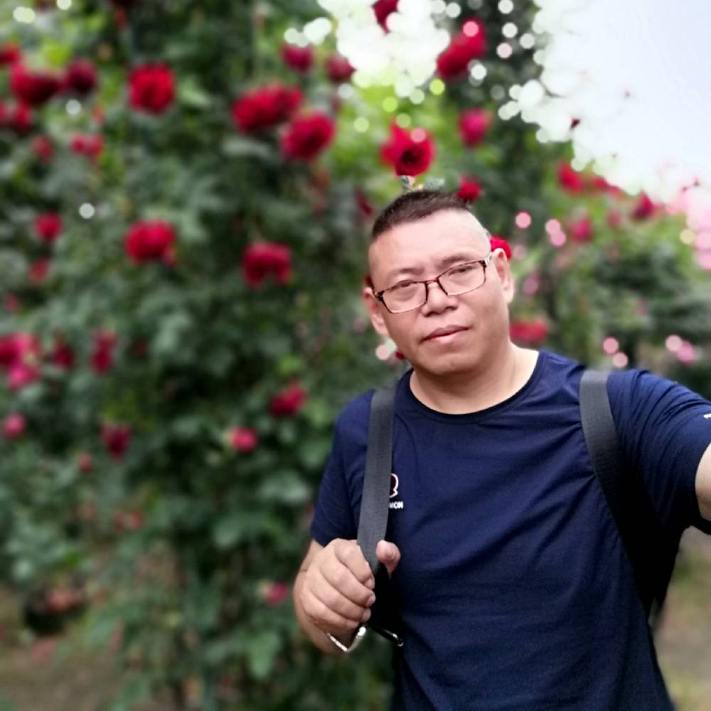 有愛才幸福的照片