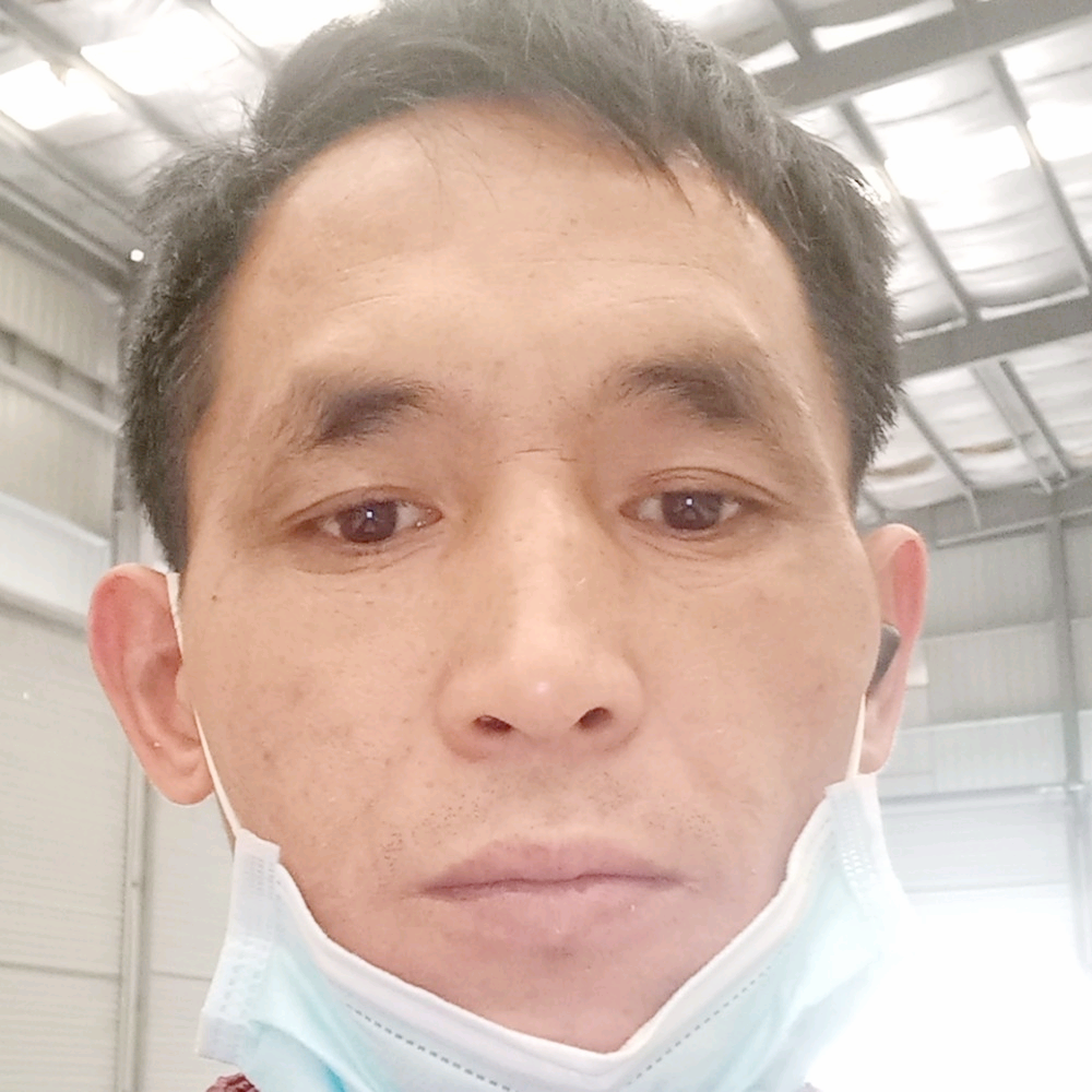 勾常春的照片