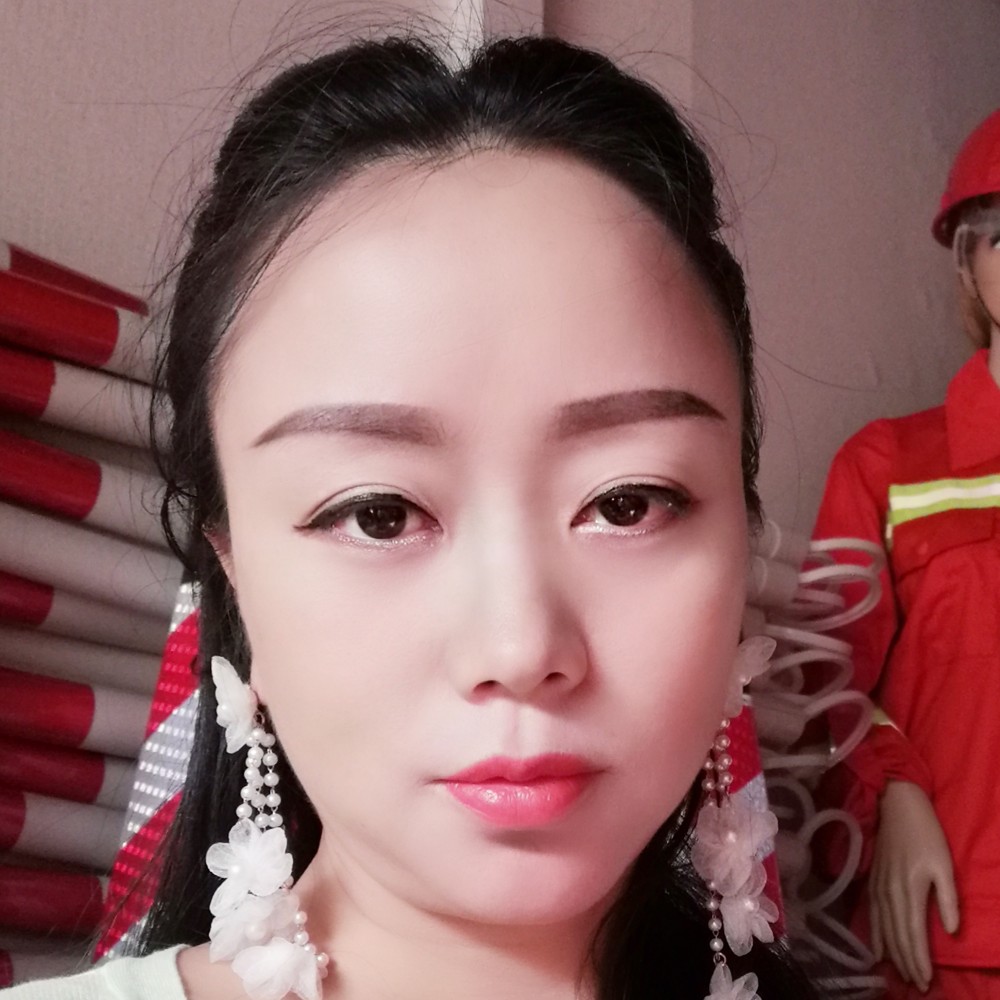 美乙乙的照片