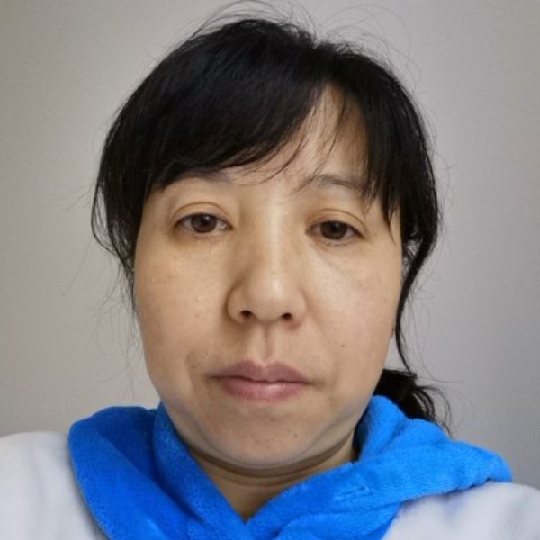 树叶蹁跹笨笨的照片
