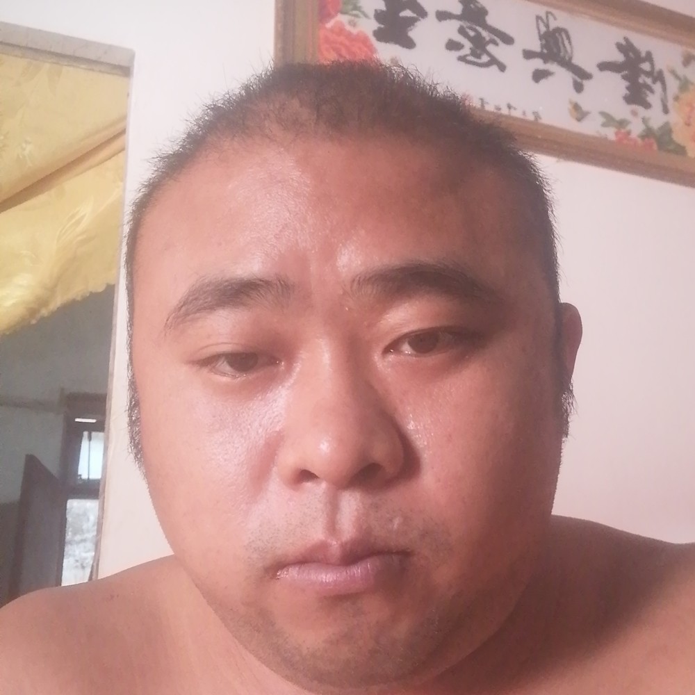 深夜老男人的照片