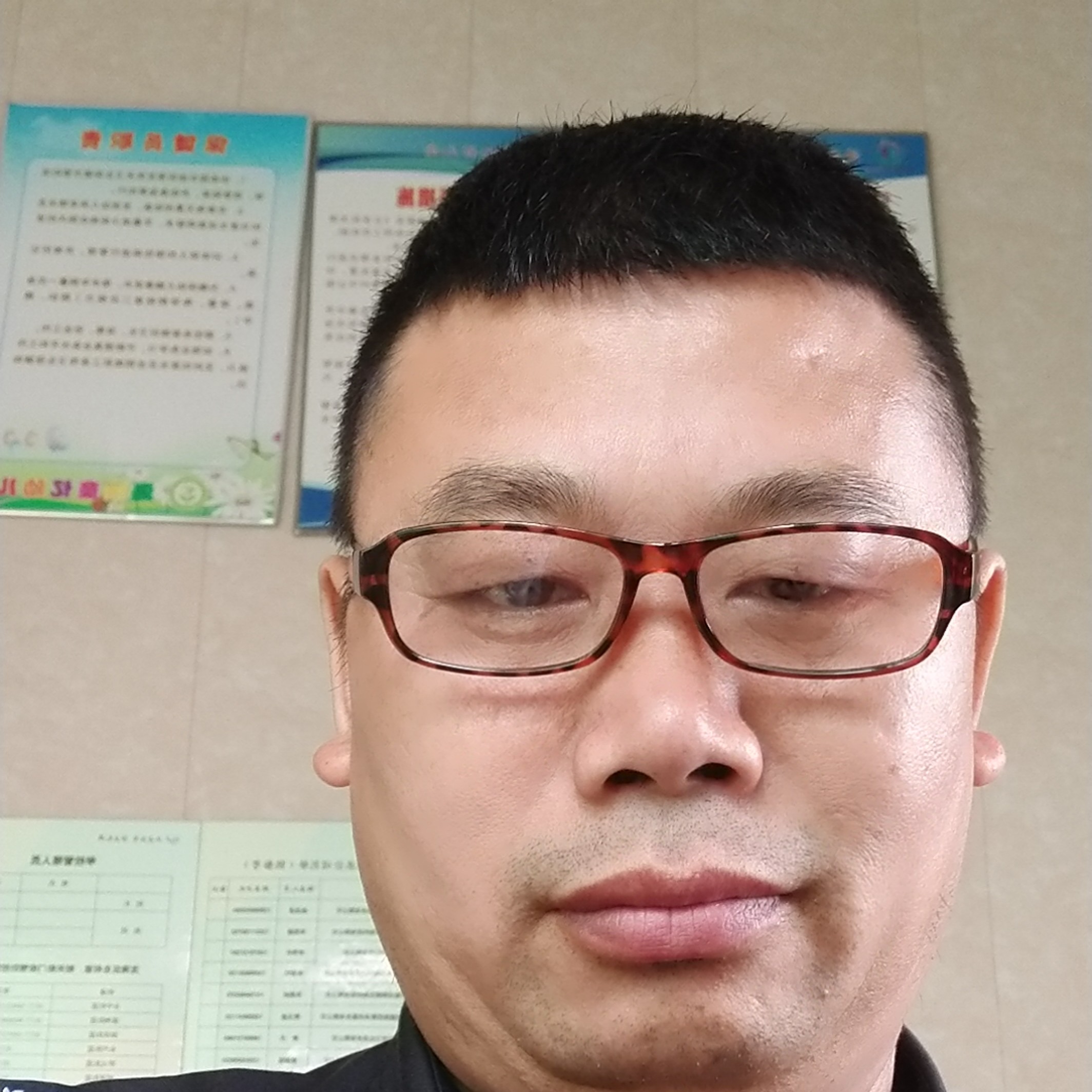 缠绵与书本的照片