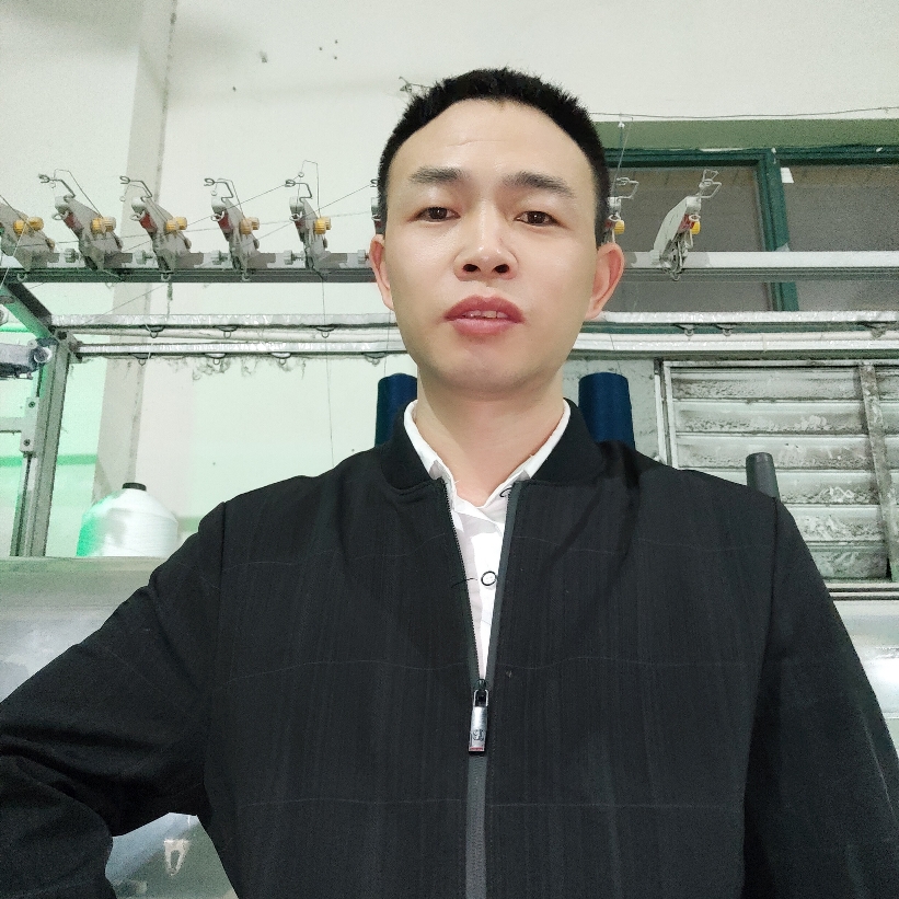 沉默踢春华的照片