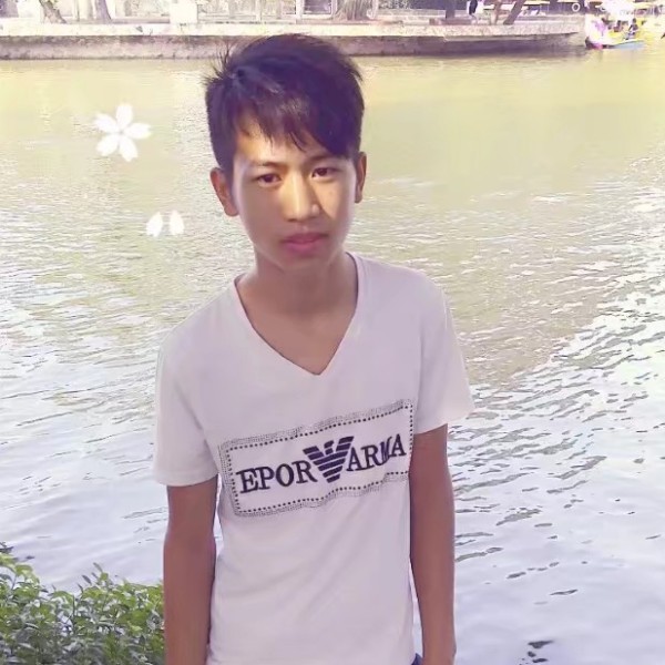 流岚愿痴情的照片