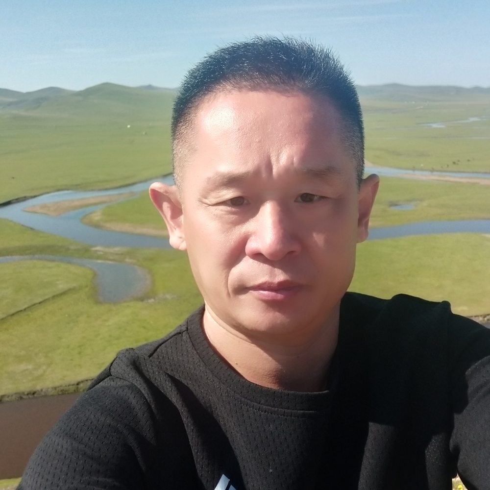 深情請河马的照片