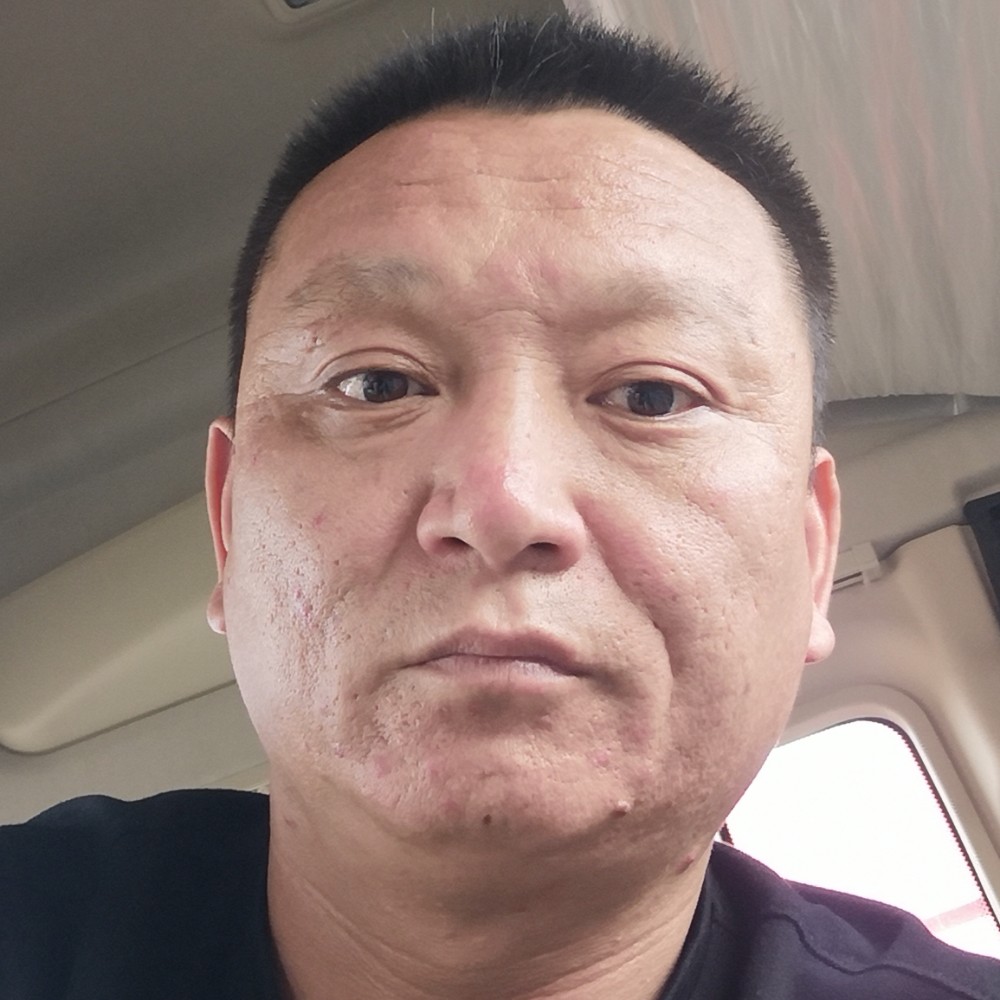孤独浅吻大门的照片