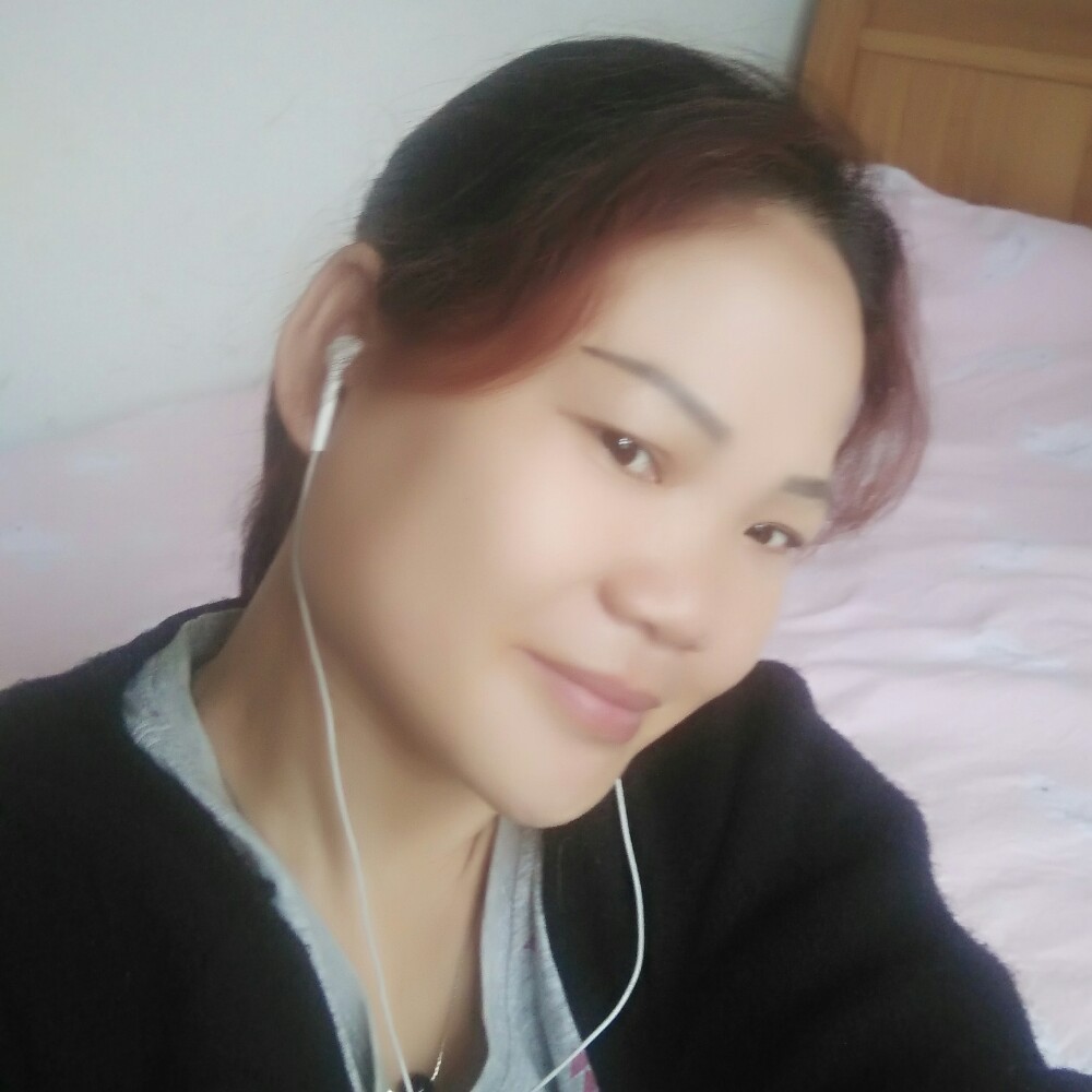 无缘绿草的照片