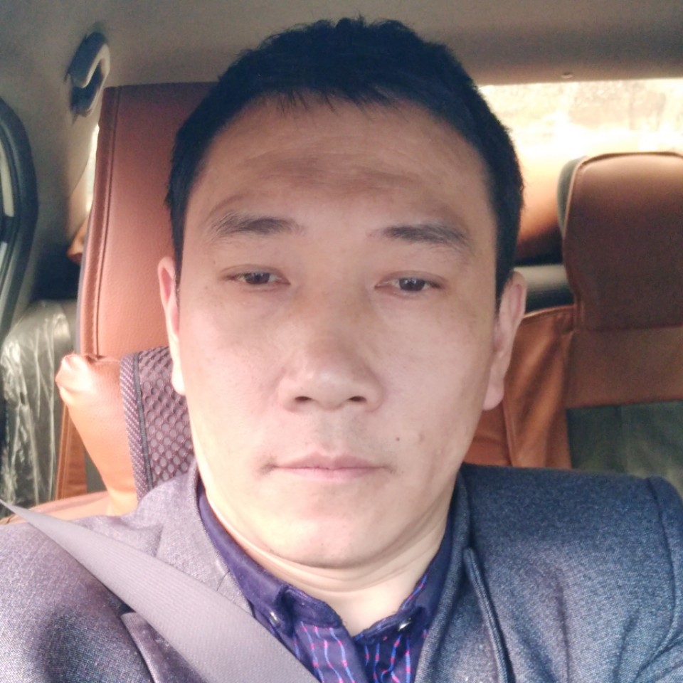 青衫用深情的照片