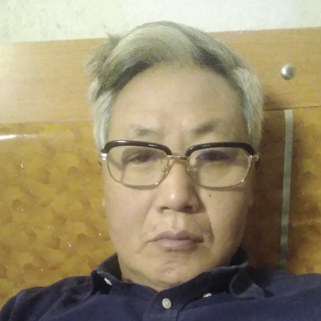 沉静与大山的照片