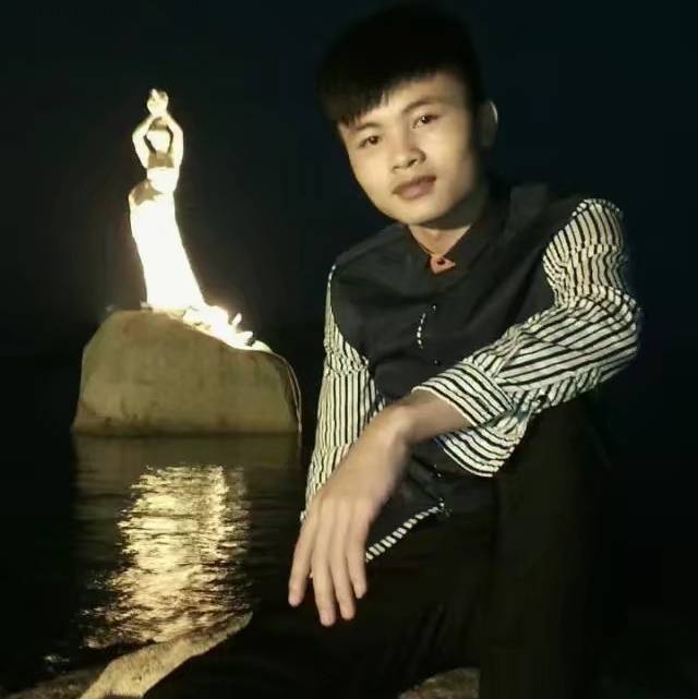 草莓向满意的照片