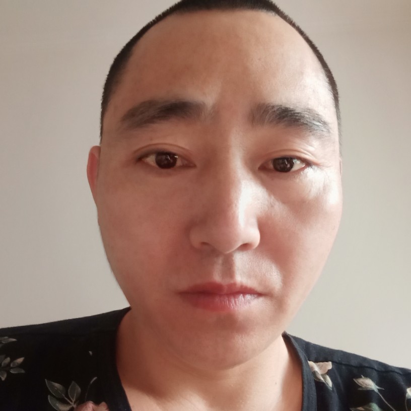 魁梧笑火的照片