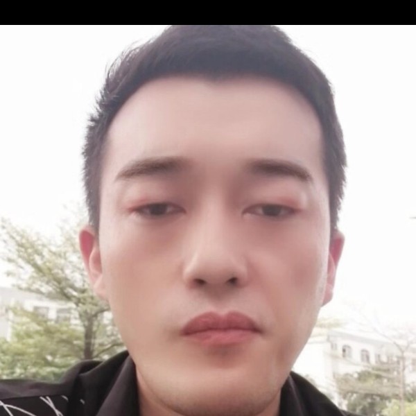 大神踢高贵的照片